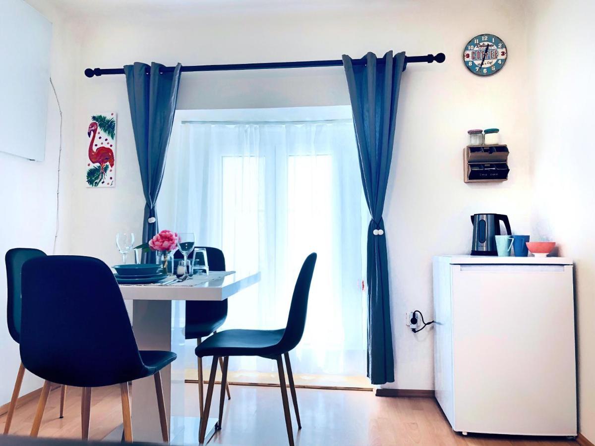 1Br Apartment On The Most Beautiful Street In Ljubljana Center Buitenkant foto